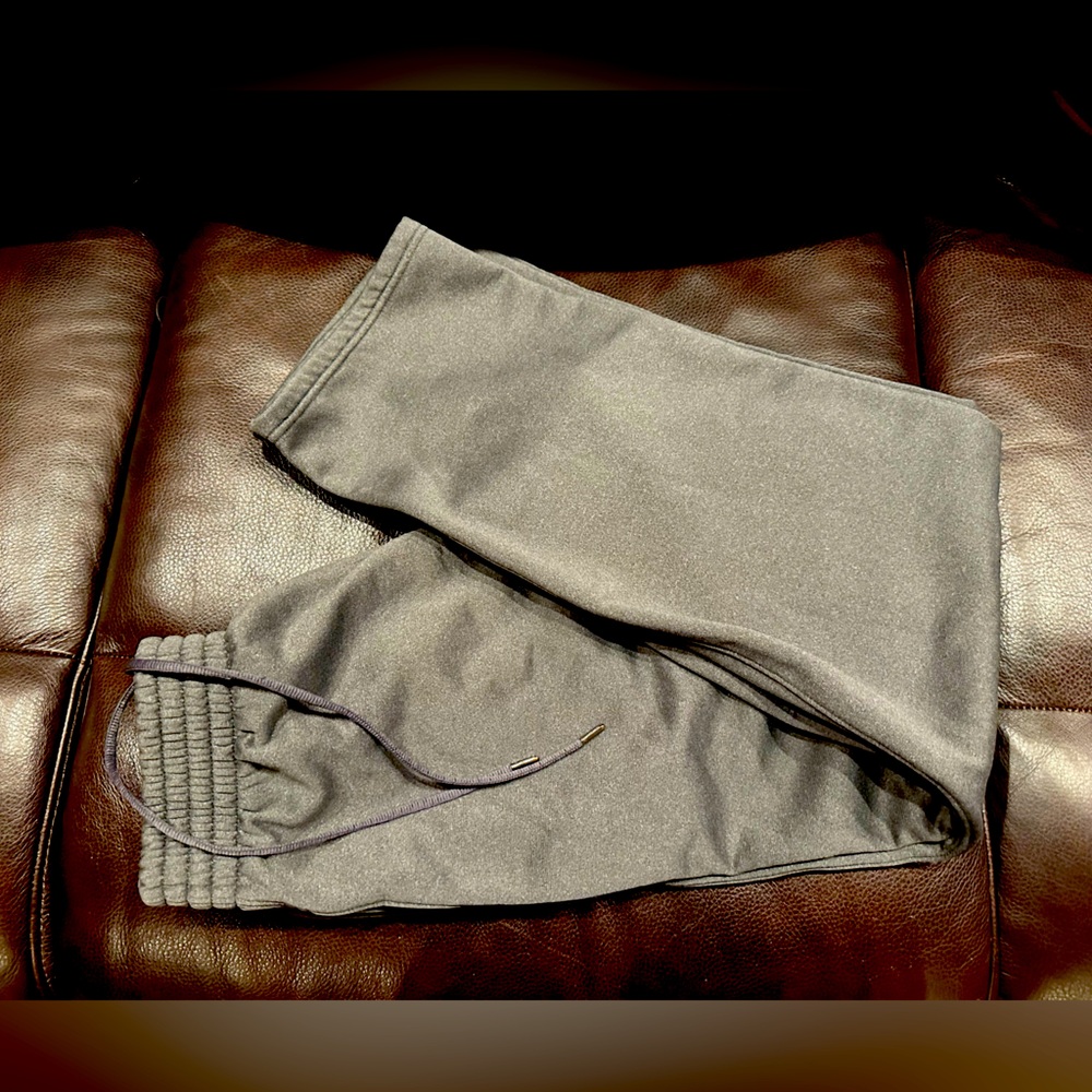 Gray Under Armor Sweatpants Joggers